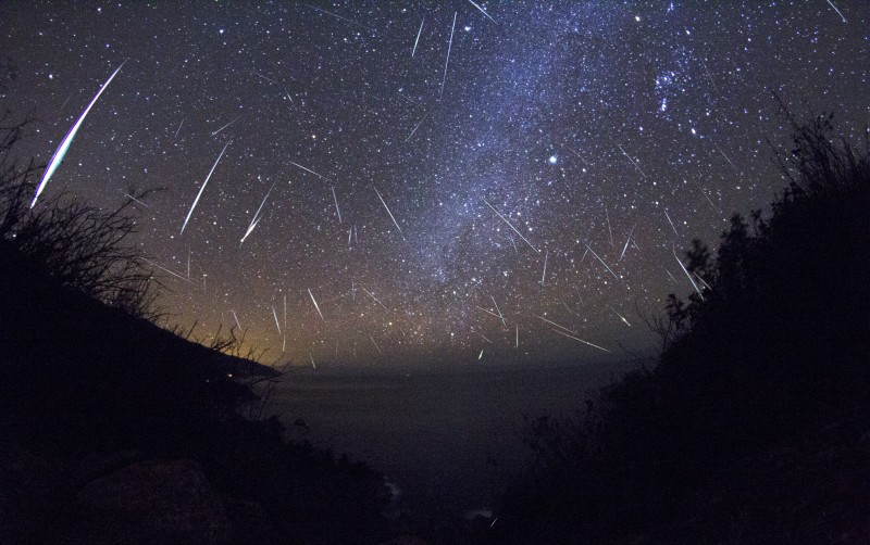 Geminid Meteor Shower: Dust From an Asteroid