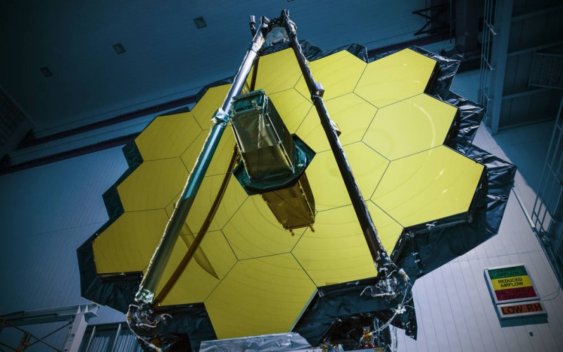NASA's James Webb Space Telescope Arrives in California for Final Assembly (Photos)
