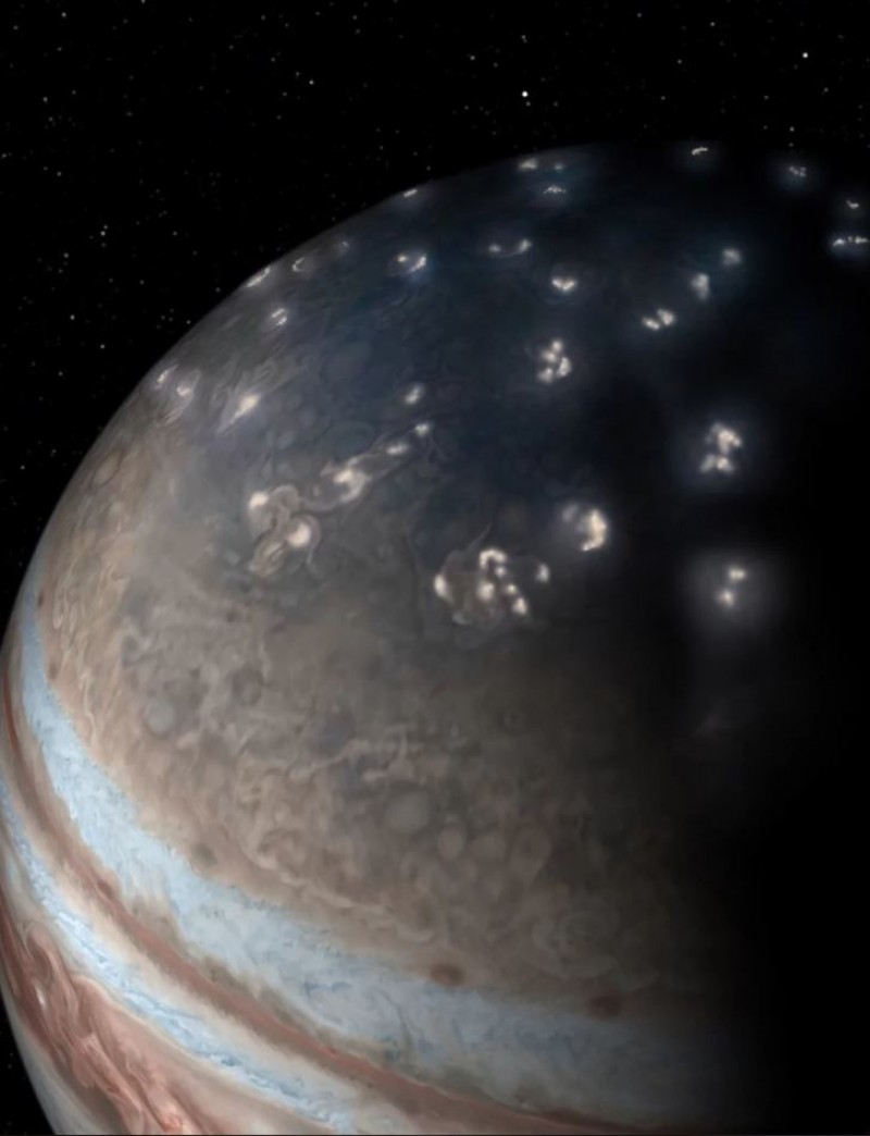 Surprise! Jupiter's Lightning Looks a Lot Like Earth's