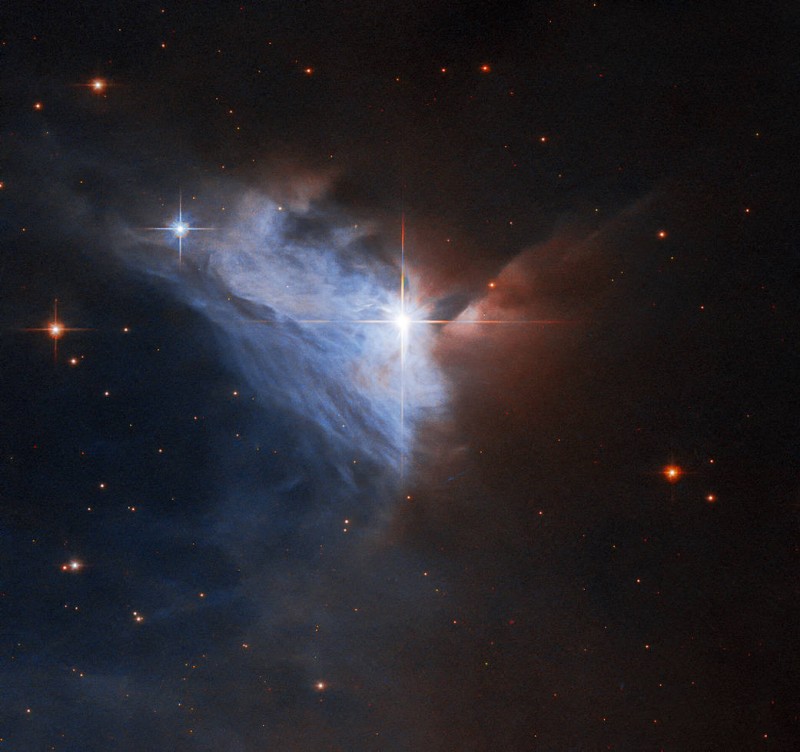 Image Of The Day: Hubble Spots a Cosmic Cloud’s Silver Lining