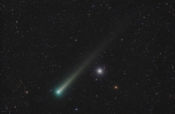The Sky This Week: Catch Comet Leonard at its best